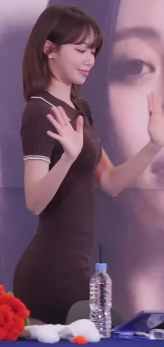 d1329188525b8f41085c614d66c26538e97be791937df7cca595ecab0dd720e6 thumbnail