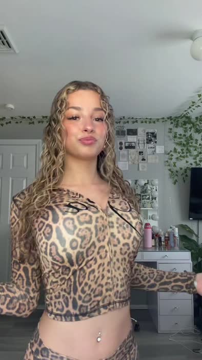 f7ee16ff839e587783137d6f7e2c0e000b96f747e4be72cfd66b3f1fa573367f thumbnail