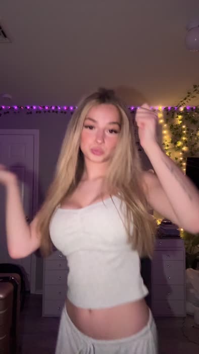 1ac1d3e3047014f7bab45faf9261edb4602c8b82adf2d0d679aed6d1e445f198 thumbnail