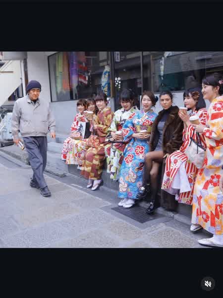 d17a924395fd1220c2da0e4966afc6366d6c086a32d3bb019bb932b109c17d5e thumbnail