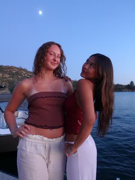 f9f2ada547a1a564843d3b4a57b39dc9bc7b52318bb427f4bd1350e582f6bf56 thumbnail