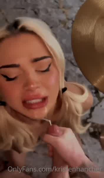 d776b3529f292fbe172f15d1eea0ea5c5c39df894e3b8815ec9f2981d9e218e0 thumbnail