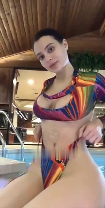 dad0df6a2a3e3d796613a199eeb53453c5870bf3ac4435fe5b2841c09343ee99 thumbnail