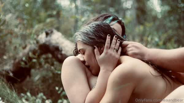 0a6e885710face77e3e6adb19a522a1f977376748f192dd737b4402c0dd40bf2 thumbnail