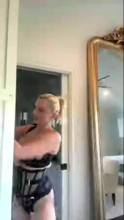 c98bdcab53af06c96bf71eef9bb69da63cdfc49813de85aea420be18af0047d0 thumbnail