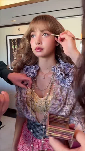 82357c958757a1f8cb38dea946d1e08cfd49239b73ce05564883faf94f4e3b5c thumbnail