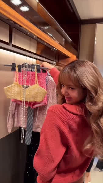 ff7b260be9f1f50733b2601855746c9034b8f84ac35c33246009a7633e99aefc thumbnail