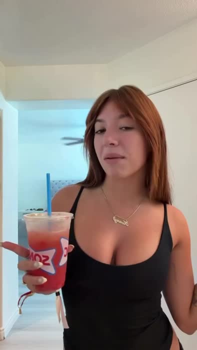 f3c42031a545b75396f7d0f72f0547a10f4445f2f10859d15caa4a733c023d3d thumbnail