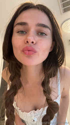 3b4968524e6cd6200dc827f7a780b3194fe024fcb5231838eb9e493b765b602f thumbnail