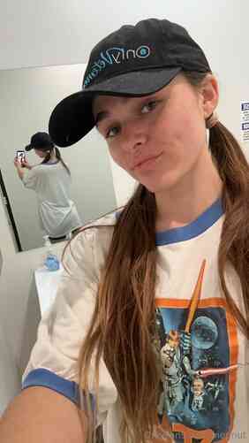 464a4d26e17d19b9c99c07b3411340a1378d7aea1908a62f2fa62985dc3b9dc9 thumbnail