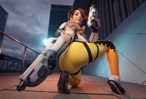 27cd73d9697740a0840c175f46df018774c977a4744e96d5f3755c04f4c940fc thumbnail