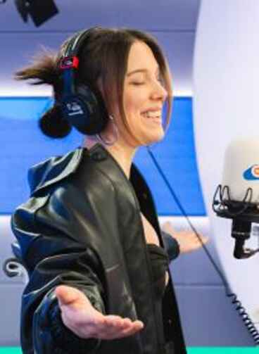 227f20d04ae3aa5a4cf401b2155e36546931826bbd0af3f0075fe53c0ffddb5e thumbnail