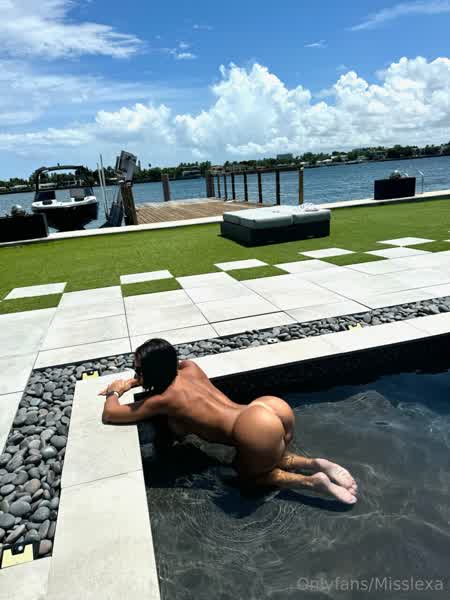 0aa154c802bd13b502102892a4d35a0d22af0db49a9dde55d6961215605ea007 thumbnail