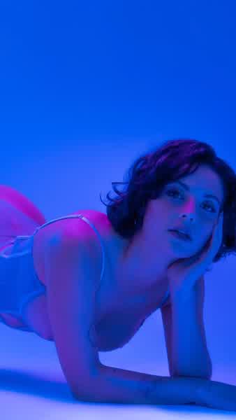 922e5b7c8a59f615d6ca5928de1fff18bdbd9e4df28c0c0f90a81536846b2d64 thumbnail