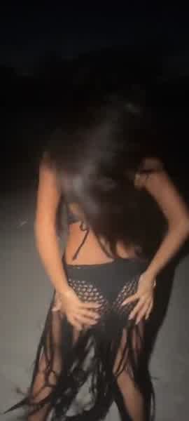 253b64e5e2cacda5e6c1ddec45edd020ab6620535febf00995bdd73f853bb655 thumbnail