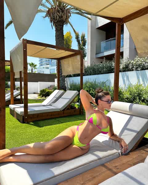 ce28df53548234dace804689a8976f1021259790a094bbe06ad7a3dc46541adf thumbnail