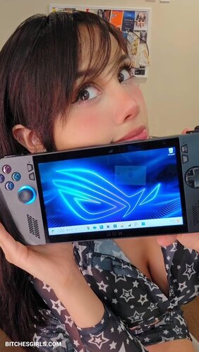 47794970931254654365067654743629843294 thumbnail