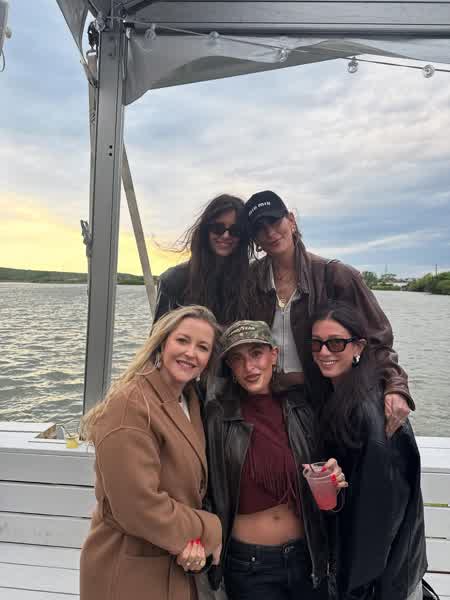 bc2d0599f2c004f91b0928ea9cdb3a5c4a26c1d0284ab4c604bf64f08f5ec4f7 thumbnail