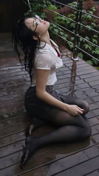 f965fe442659dfd9cd44174a352415ab772ed37b1722f832e236aaf7909df125 thumbnail