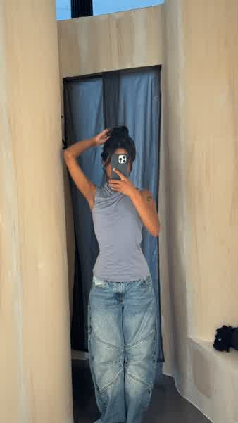 e6f751b952562a7d49ed47459868f43de1f4991af32393c6bf67063eee479b99 thumbnail