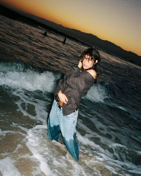 372b514cf22f6c90b60983470805dd66cf5c3c0a232afbe67b5c9d4d317813f8 thumbnail