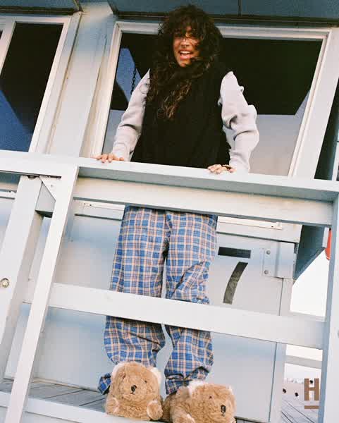 61f0d9f4221dfed467c30ea867c4b892a201cd9da48ba5fd6488b4f0ddf65262 thumbnail