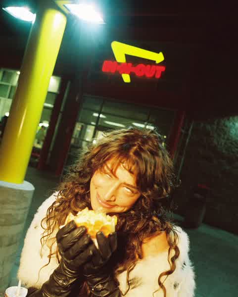 c3d9fcd5abd582be73dc97c112d27bc976ec00a93c76cee510796b7e70e93035 thumbnail