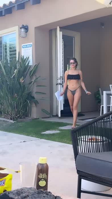 f5267cf85fb21fee972a4c086677eb7afa101aaecdfb503932648d6b9156c1dc thumbnail