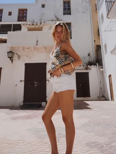 3468e9d7773d2345af503e37fe7f9b85ad50d6d0de0e4313a285f9d7b9bef3d7 thumbnail