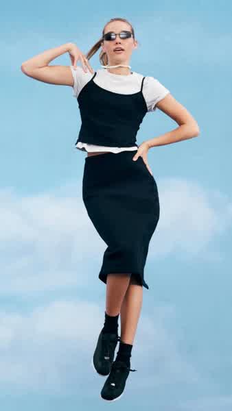 aa396a782659f8ef7fd1e01148dad251e6e1c62623de8216ce26b7ab6e28366b thumbnail