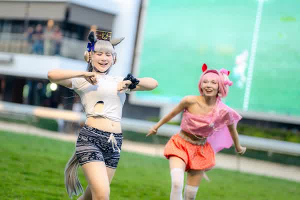 ab1c6e6bf667aa353c28751e98b462d4777e61a75f42cde606c4581864e88e6b thumbnail