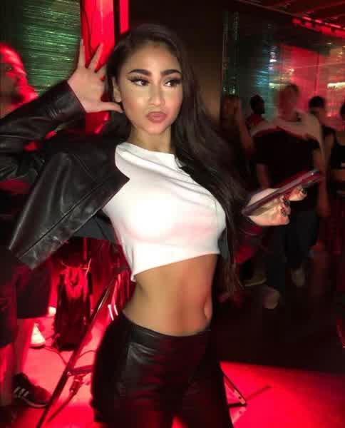 1375e7e40ec4dbab23ccff45369911e6a8bc1f26818ce46c9172e8f0e8598c5f thumbnail