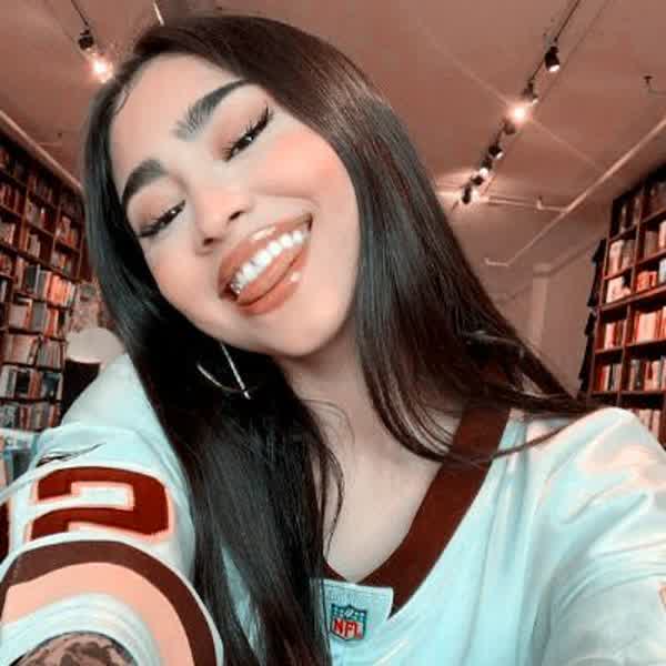 2f32b73170512e8baef120954f5b4afb8d29a246c513a6beb17ed0dac6eea18e thumbnail