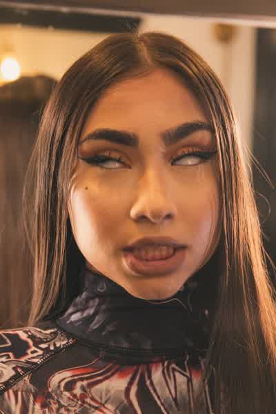 3a8b4423a19760517cb959f9d3adc47b211a2e052344bf1b95f05e6639024740 thumbnail