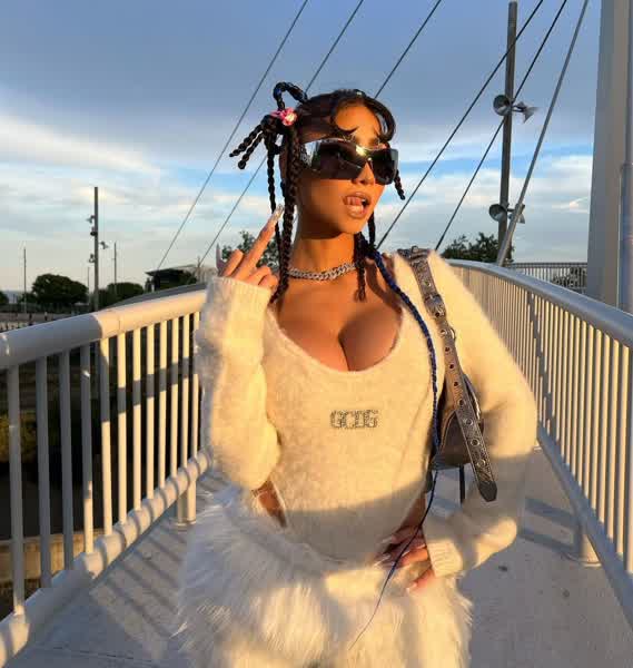 843b122265910c2f81056f05060d2aa0e554a672c2e4093ae2d19c84639815bf thumbnail