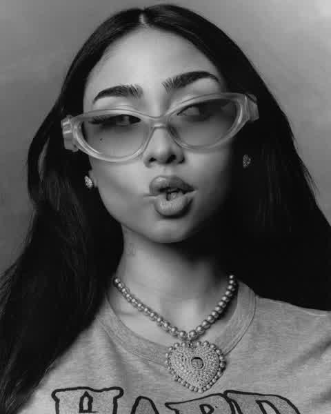 e18c2a402243b40f502267110edcb3f2ea9460aae1a74768cd808af8f86d94f0 thumbnail