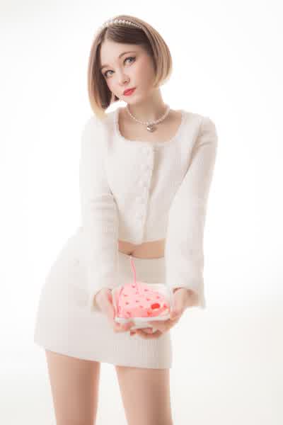 db4df1c0066dba5e9eb374b4e8ff2b394eddb38df8aa8363ef678af7fe67b5bb thumbnail