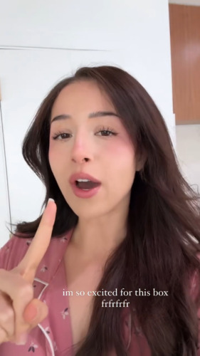 aa7045bbfd68f727369e515262b718cf9bd3c01ad7cb9508b603d8d20562e2dc thumbnail