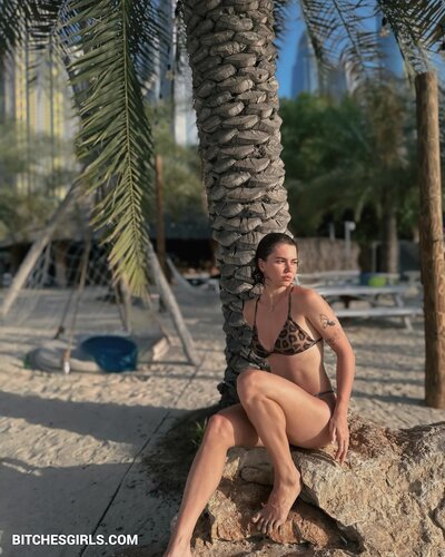 181887523531603270379080843550145601408 thumbnail