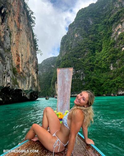 290054017334289436507989880327888608337 thumbnail