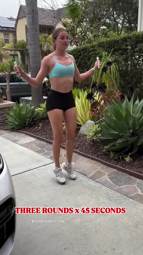 d8f4cb440d62162525f88021ff4b95905c54895acbcf84b4999d2673eaac7b41 thumbnail