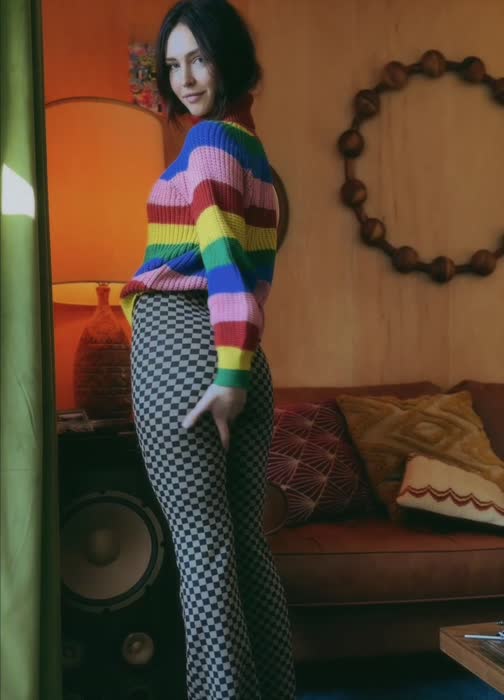 4f3c65c514a411ab527f8ff71bbebe635ab6e4b637d2a434faf7d927470378de thumbnail