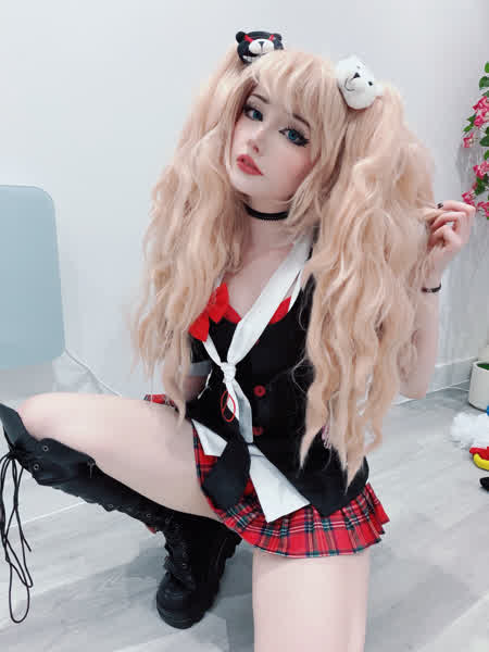 d7f4e077e99c0146b498e2a42b5fd38bfc3bdeeecc9ffa915bb5d469e1db5ec6 thumbnail