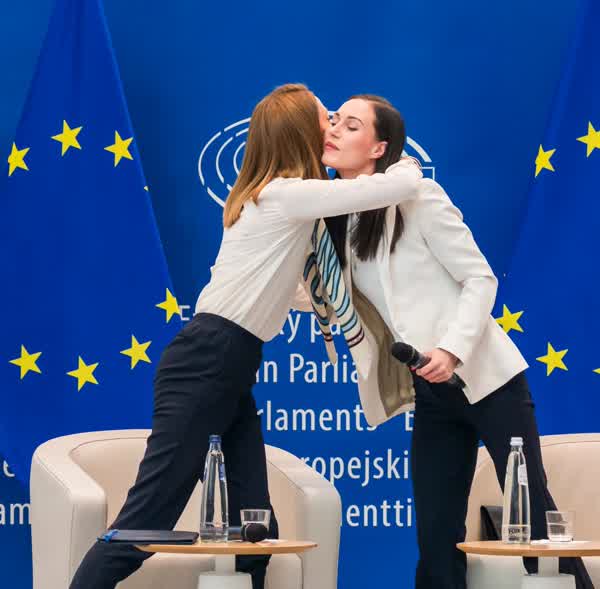 23f62732acc5dc88bbcca9dc07ad213fa6a49fadc31c9b60126edda20a565fb3 thumbnail