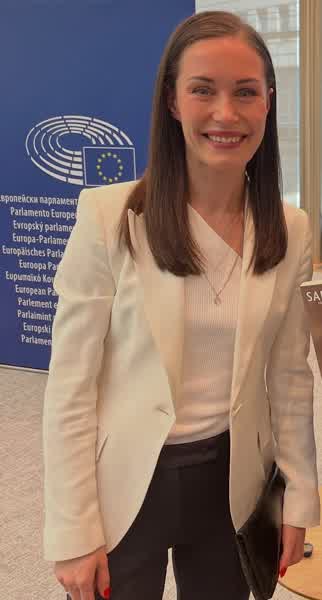 59704e9e220ff4a09e4b7d10631ac7ae791719322a759266a149b38370d27b1e thumbnail