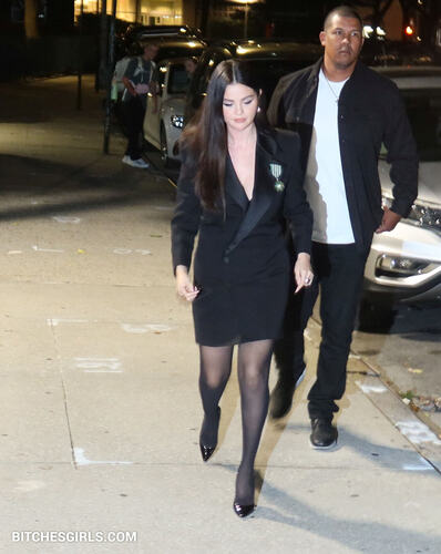 175825634450216294044410158864013220891 thumbnail