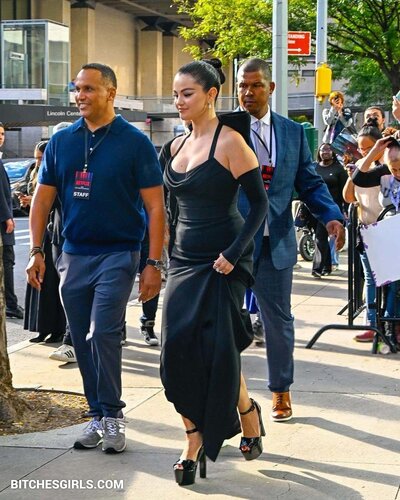 277708035983742108143930653064791447003 thumbnail