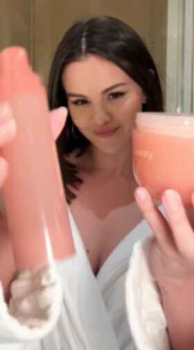 9ad84e12e75d2a1acb8e606fa792bec0eef30b090a166c86ad2c1b8b2b097583 thumbnail