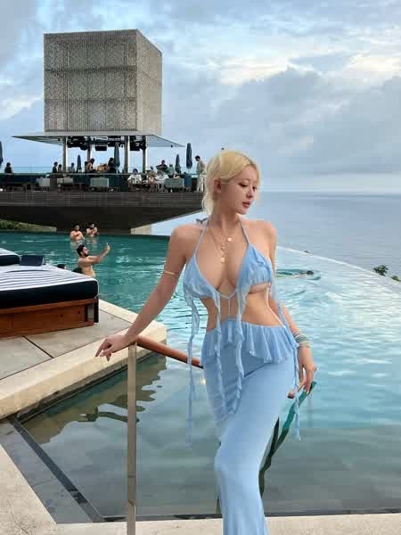 7117e13284d074f776720d6fe3a741eaa7a78ca7f255de2e9a52f833d8ef6d4a thumbnail