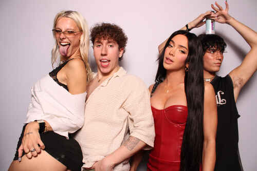 0f273f6989a7bc8b4333e4f1878370f7837a02dab142eb41296caf9ba25ca7a7 thumbnail